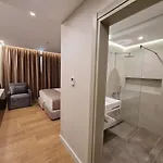 Aross Hotel