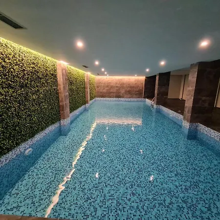 Hotel Aross 5*