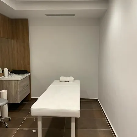 Aross Hotel Vlore