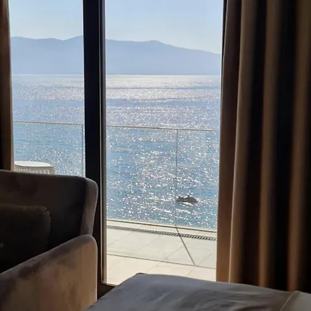 Aross Ξενοδοχείο Kanine
